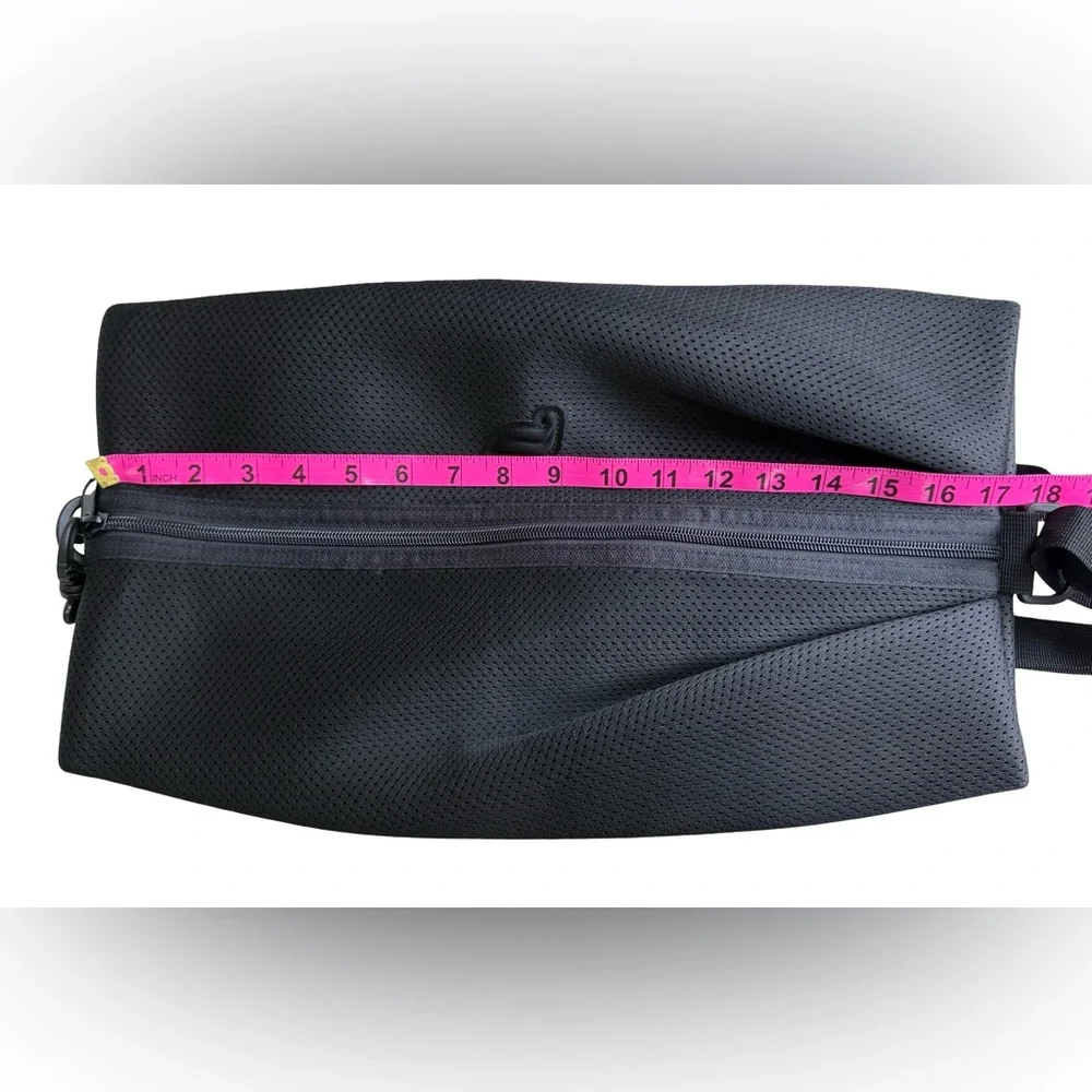 NWOT Fabletics The Functional Convertible Bag in black. New